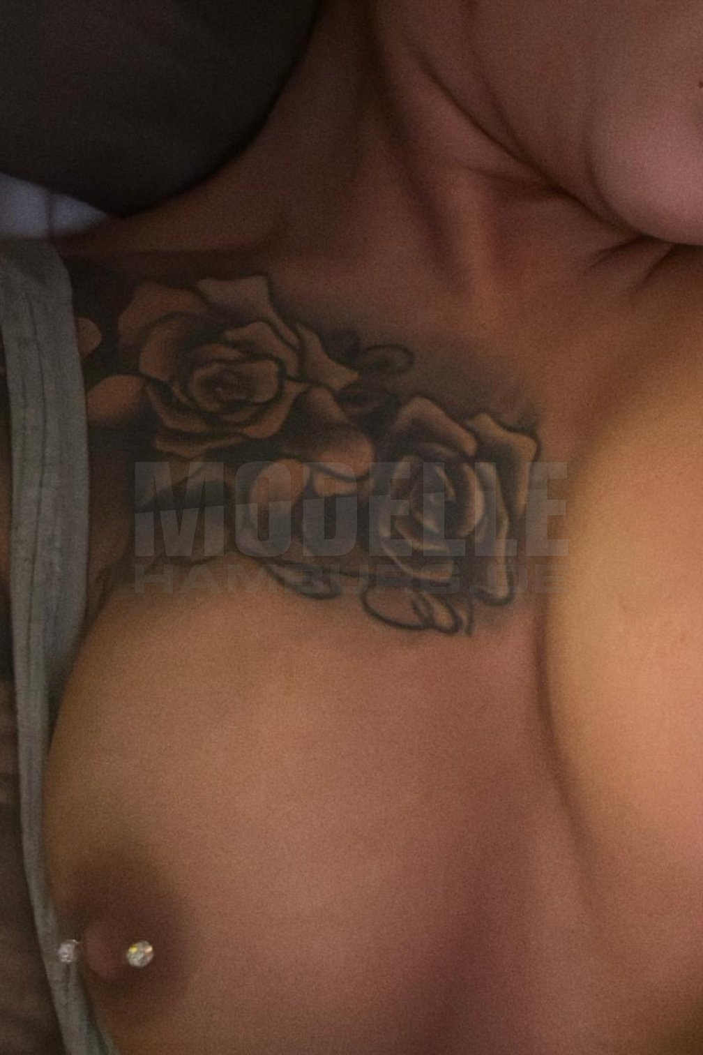 Arabischer Honig Jiny, 25, 154cm, 45kg, 75 B