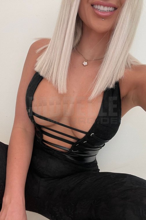 Nadia, 24, 155cm, 49kg, 85 D