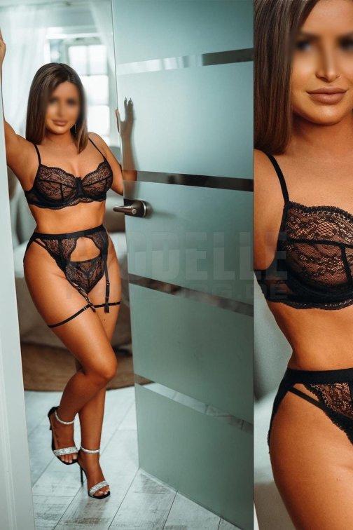 Eva Massage, 26, 165cm, 55kg, 75 C