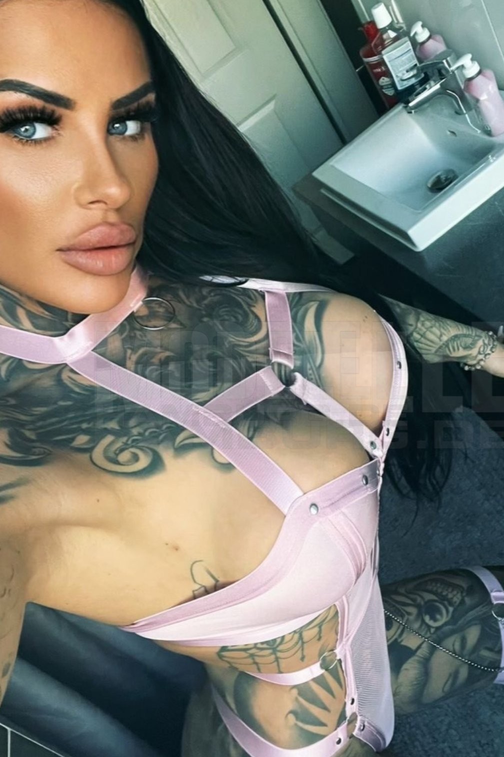 Deutsche July, 28, 170cm, 63kg, 70 D