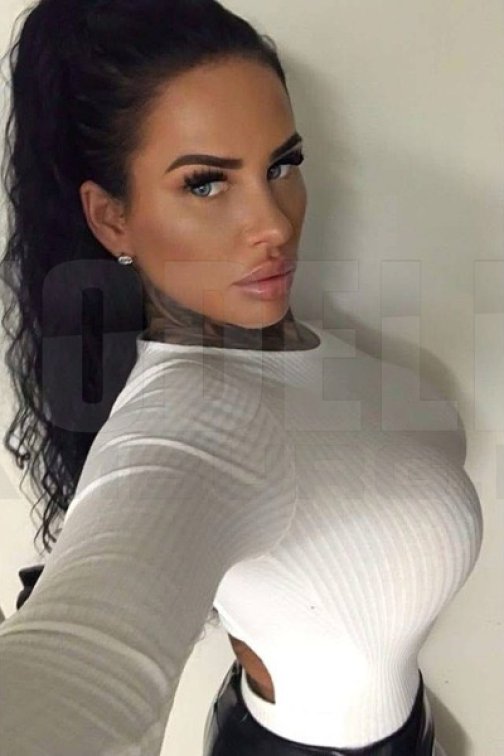 Deutsche July, 28, 170cm, 63kg, 70 D