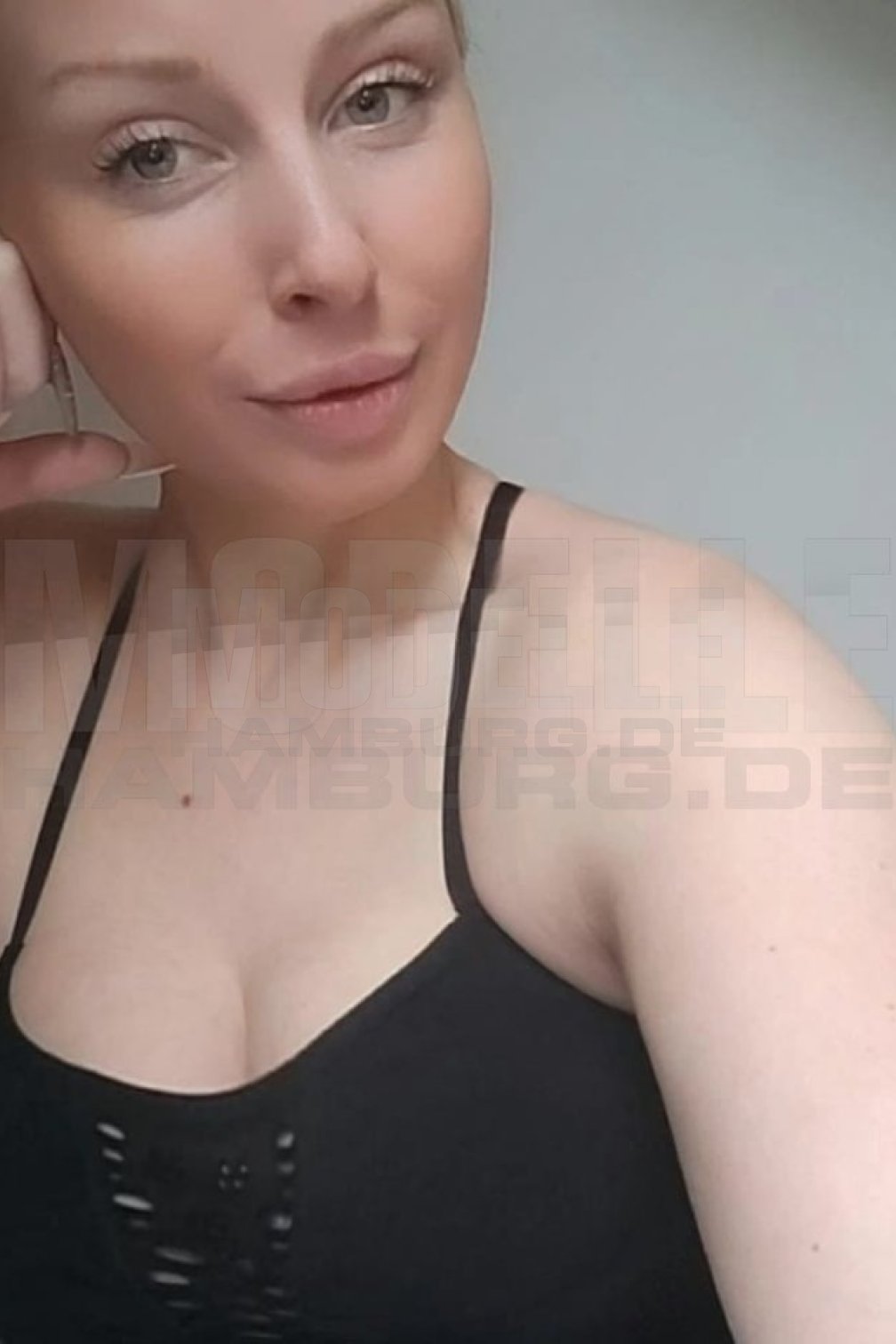 DEUTSCHE ELLA, 23, 168cm, 57kg, 70 C