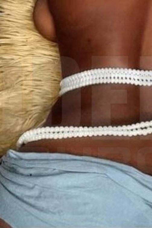 Ebony Coco, 32, 182cm, 80kg, 85 D