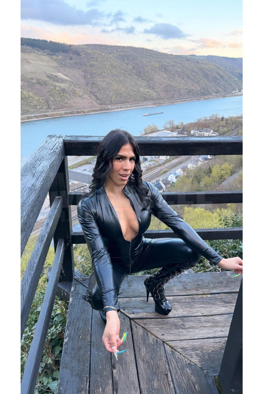 TS Georgina Fox, 24, 172cm, 63kg, 70 C