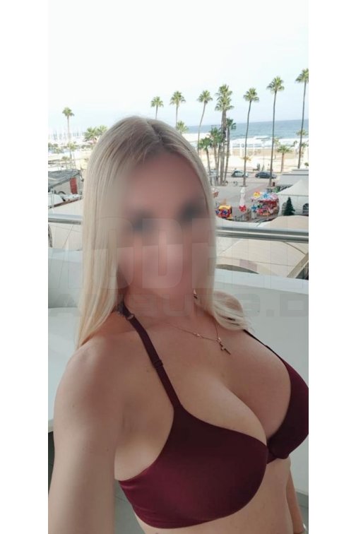 Bella, 39, 164cm, 54kg, 75 C