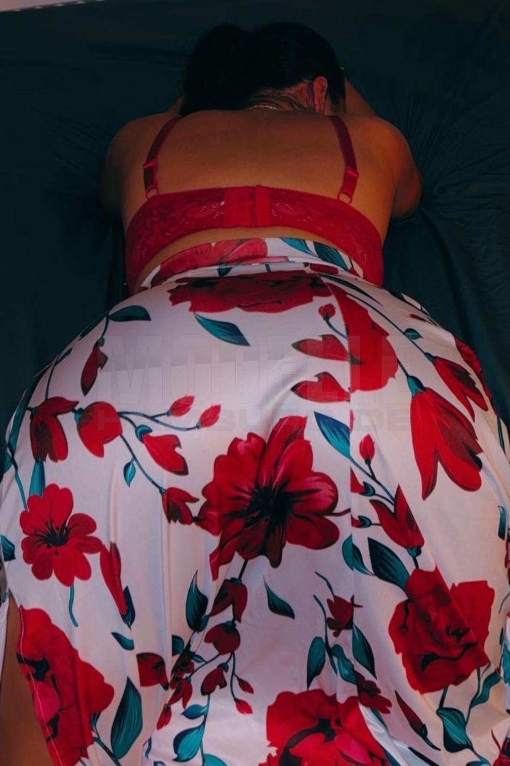 Sophie, 23, 165cm, 70kg, 85 C