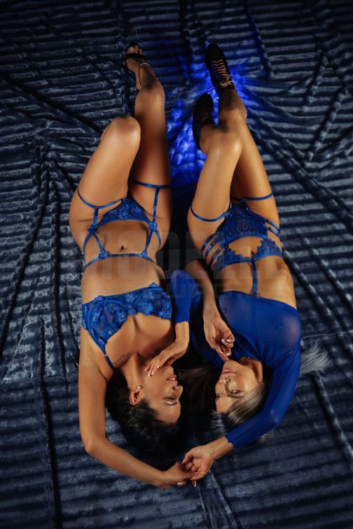 Lana und Bella, 48, 157cm, 49kg, 70 C