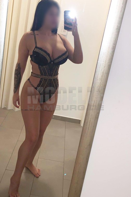 Adelinne, 22, 173cm, 68kg, 75 C