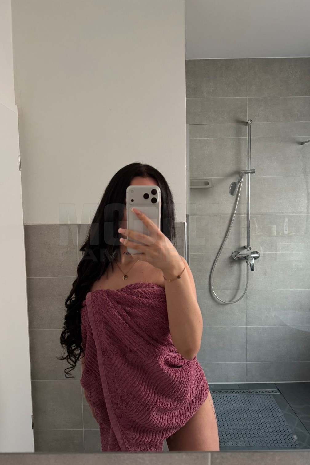 Lilly, 22, 163cm, 62kg, 75 B