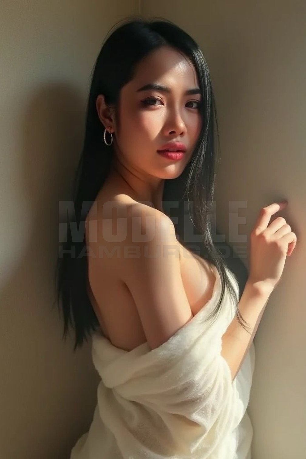 Sofia Av, 36, 166cm, 51kg, 70 C