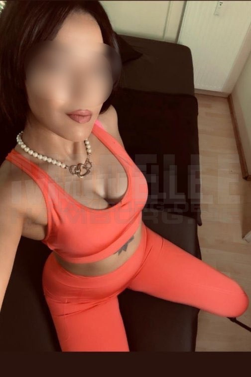 Alessia, 25, 176cm, 60kg, 80 B