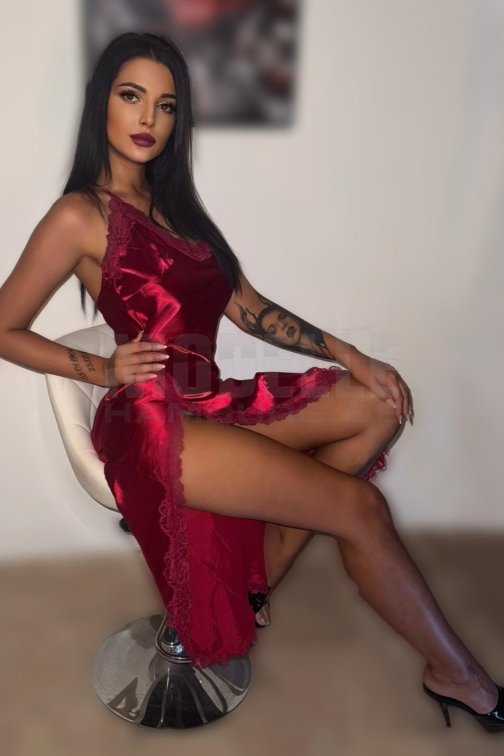 Natalie, 23, 168cm, 53kg, 75 B