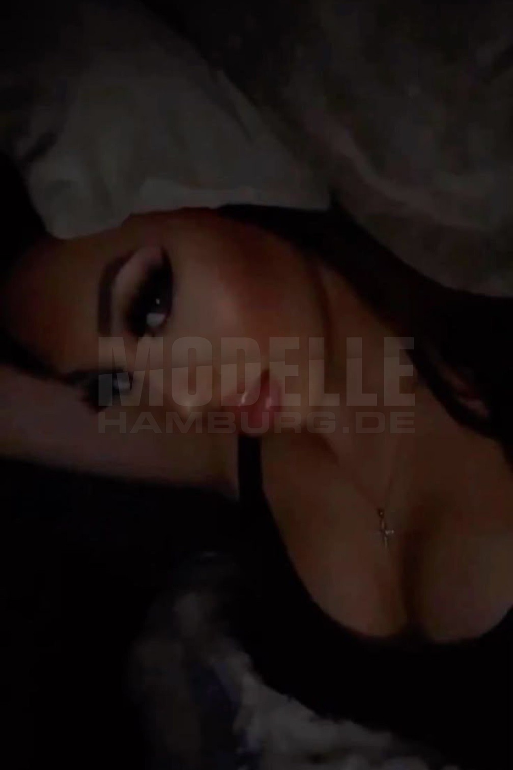 Ayla, 23, 160cm, 68kg, 85 E