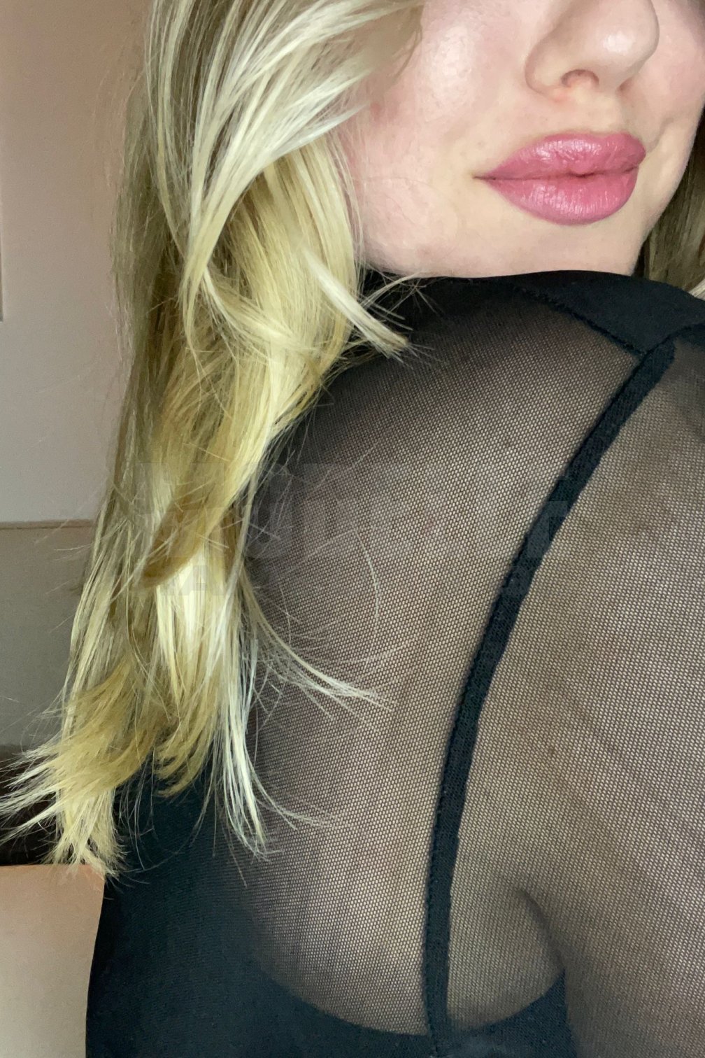 Deutsche Bella, 26, 176cm, 105kg, 85 F