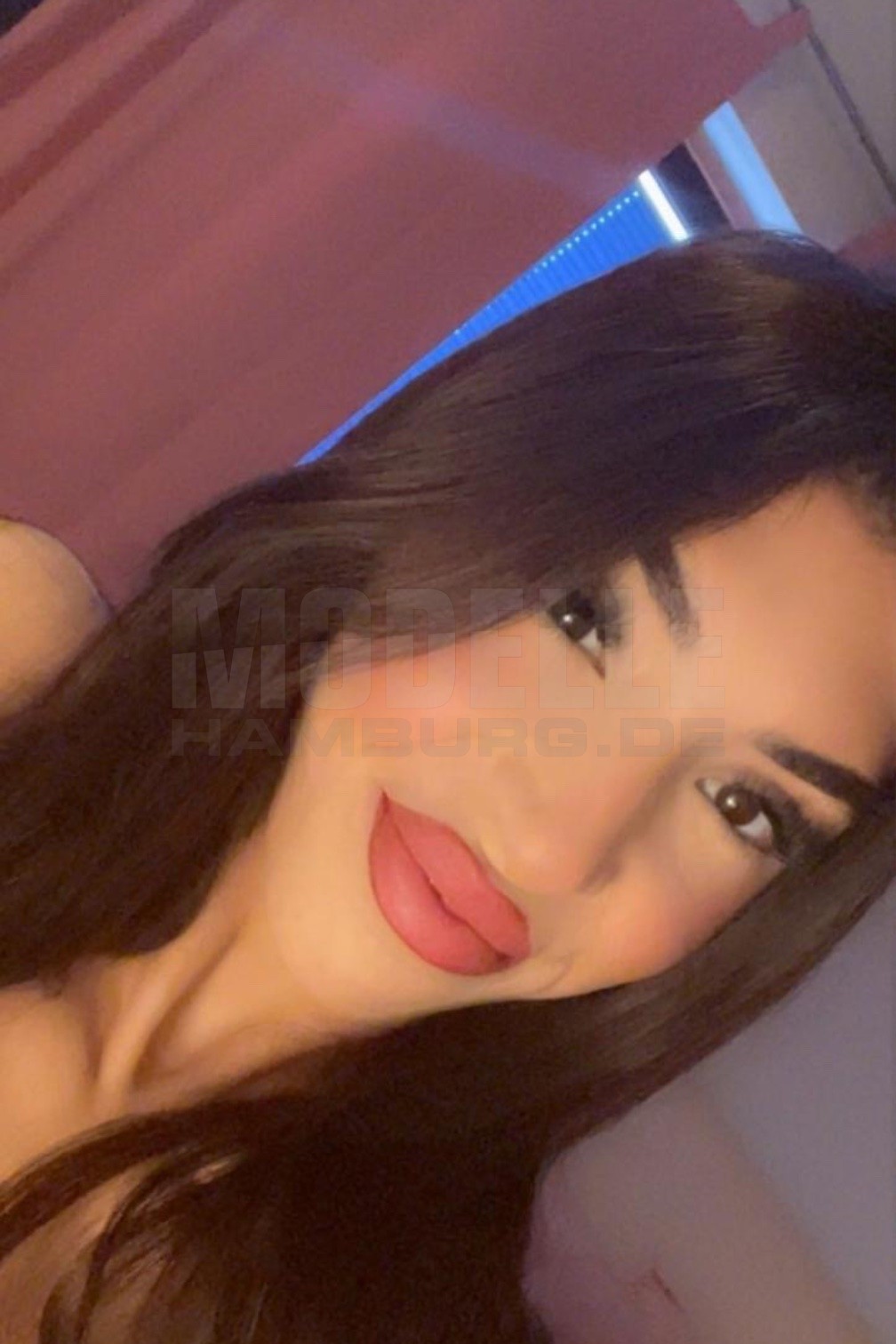 Laila, 23, 162cm, 48kg, 75 B