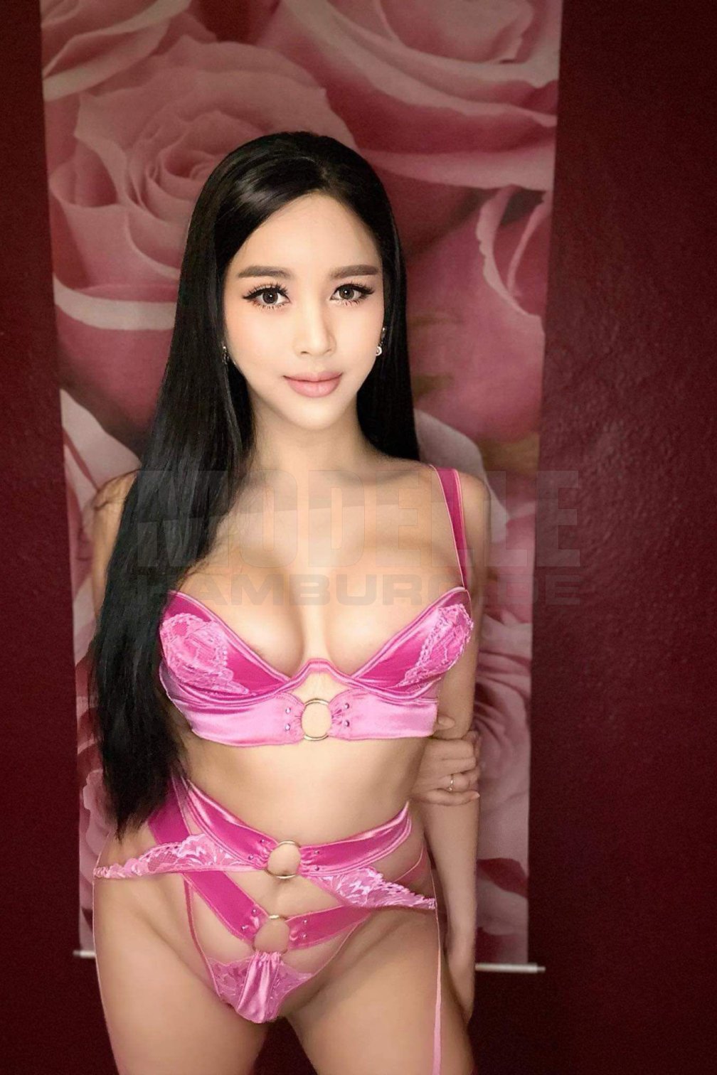 Ts.Nola, 27, 170cm, 60kg, 75 C