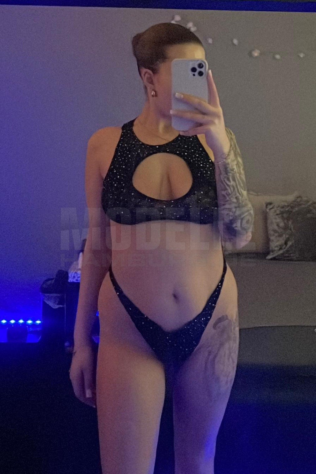 Elli, 23, 170cm, 65kg, 85 D