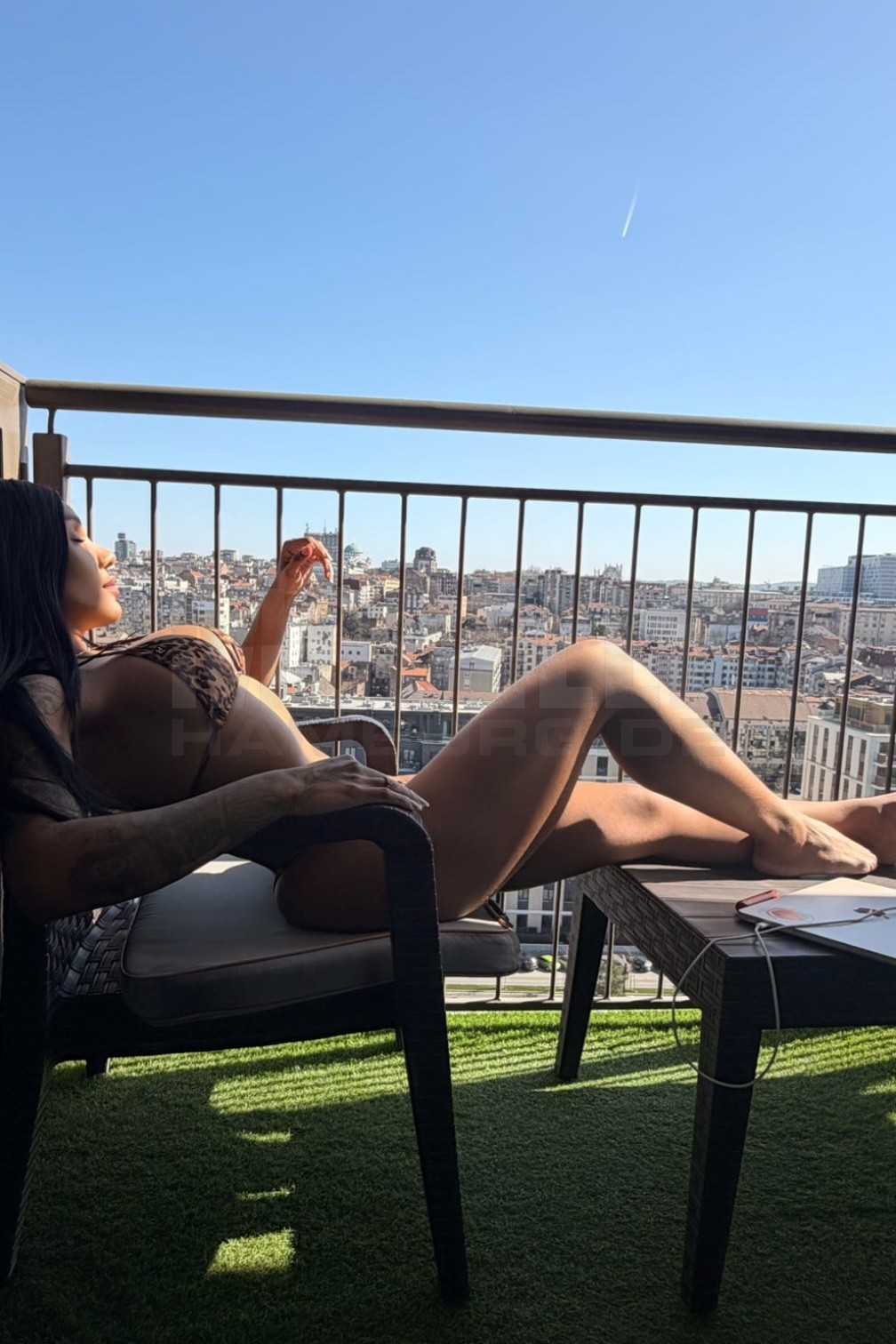 Sarah Cash, 24, 167cm, 69kg, 75 D