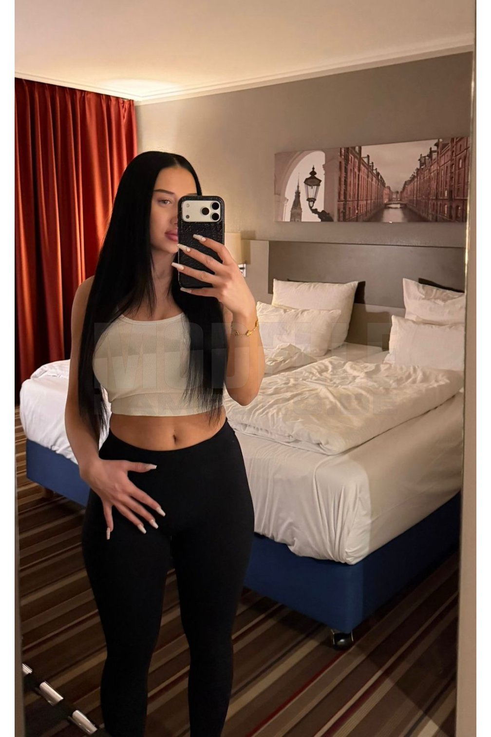 Melly, 19, 169cm, 62kg, 75 C