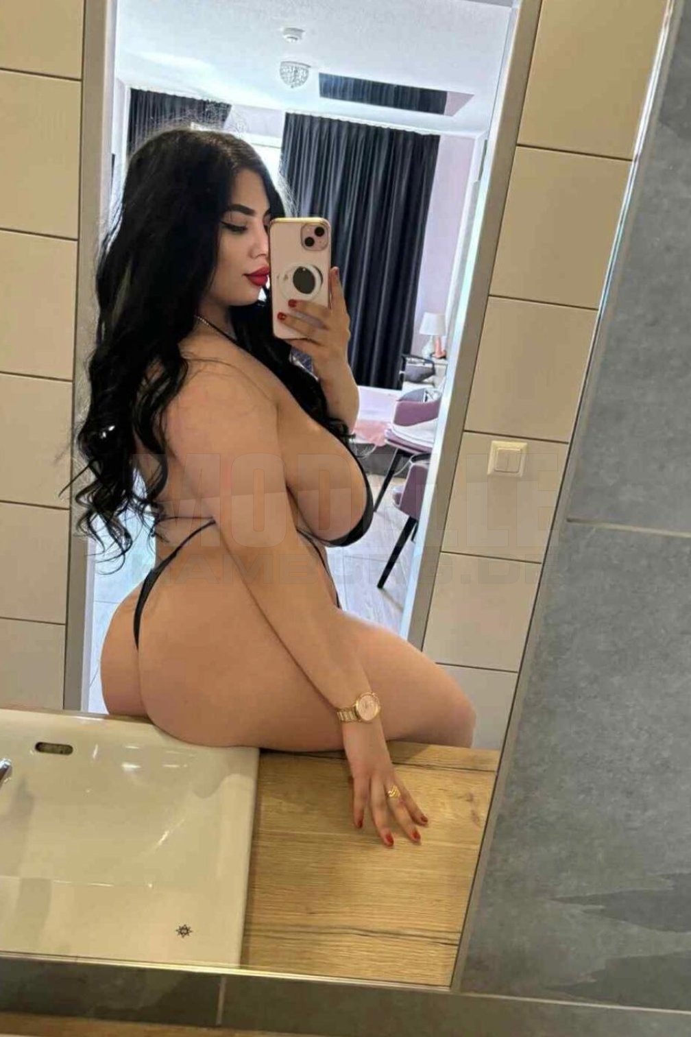 Eva, 27, 164cm, 64kg, 90 E