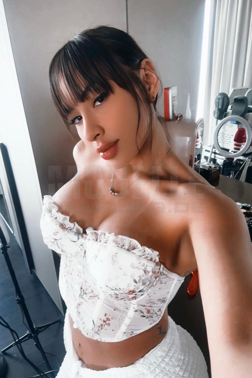 Lucia, 29, 160cm, 56kg, 90 C