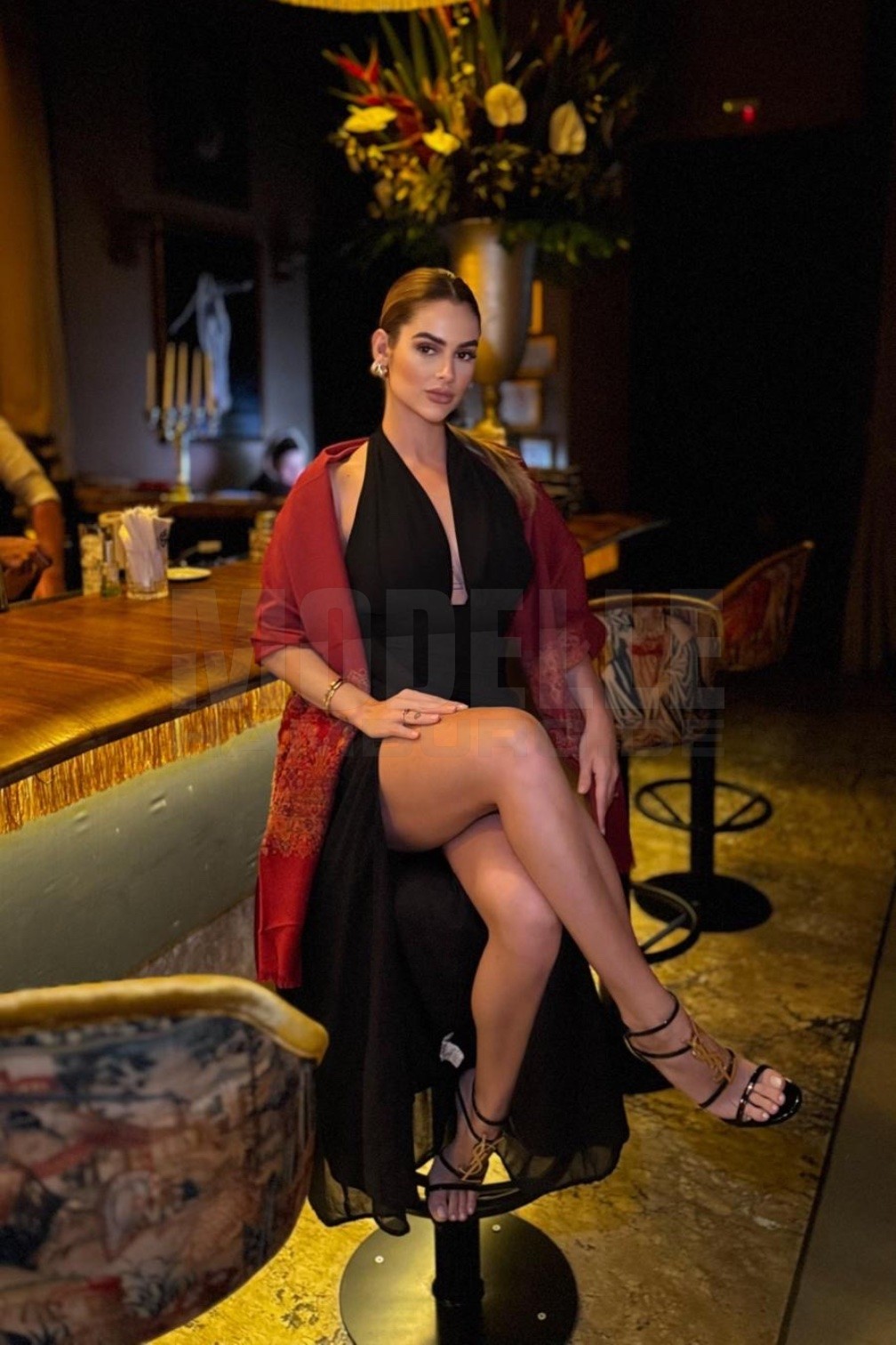 Mel, 25, 170cm, 55kg, 75 B