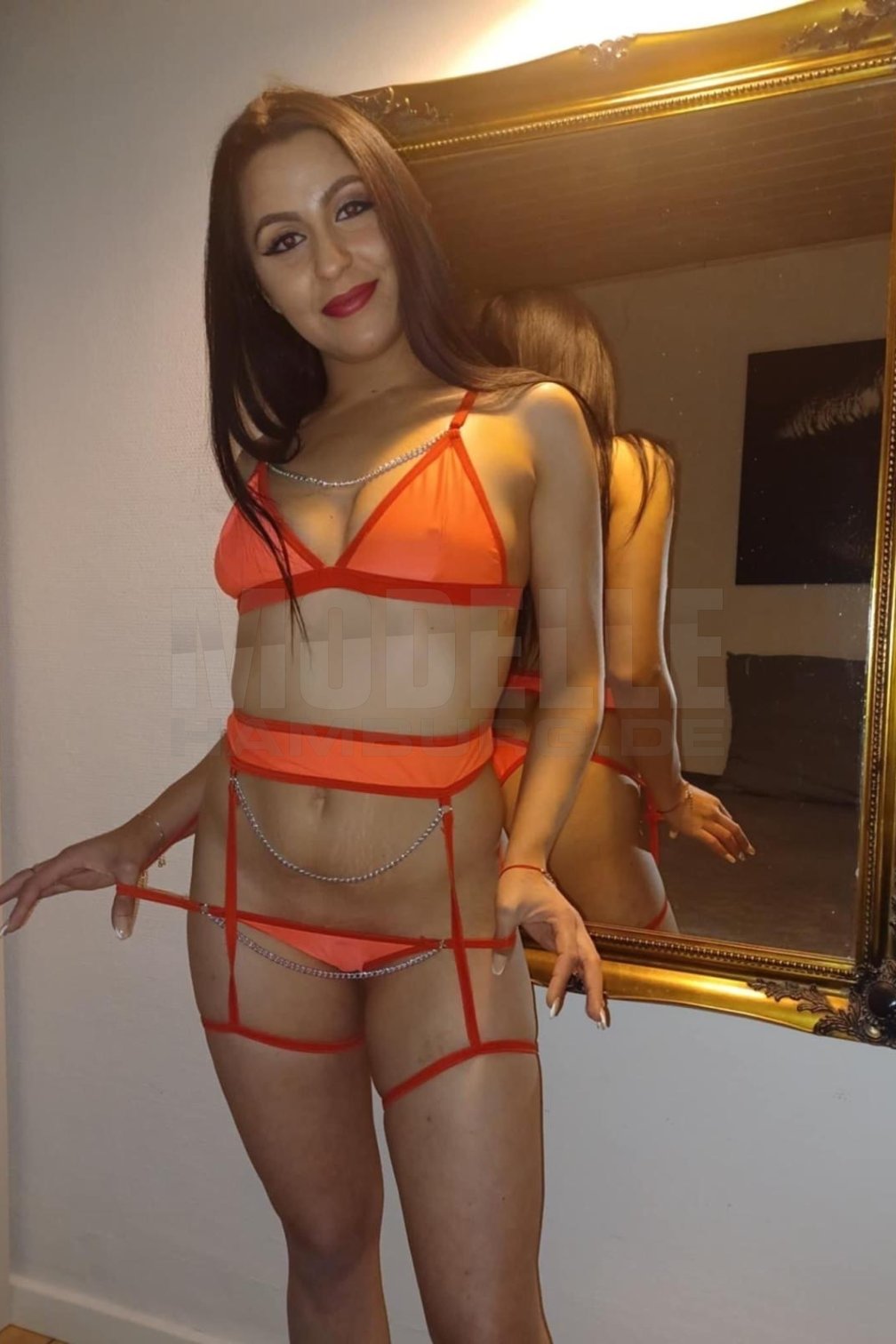 Luna, 22, 165cm, 50kg, 70 B