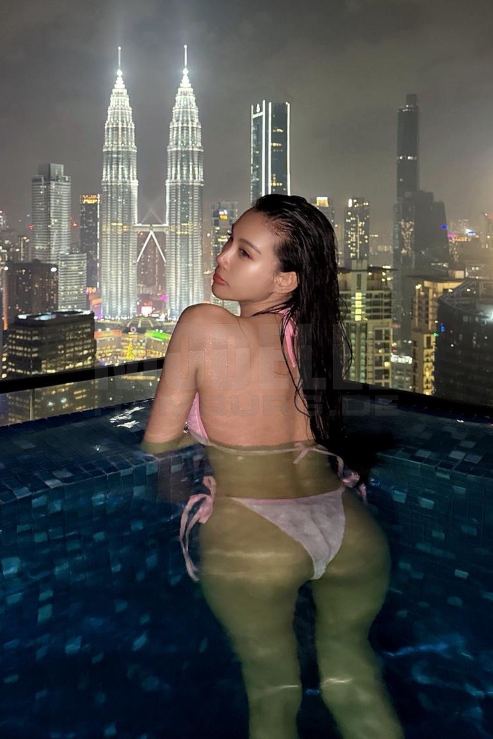 Selena, 25, 163cm, 55kg, 75 B