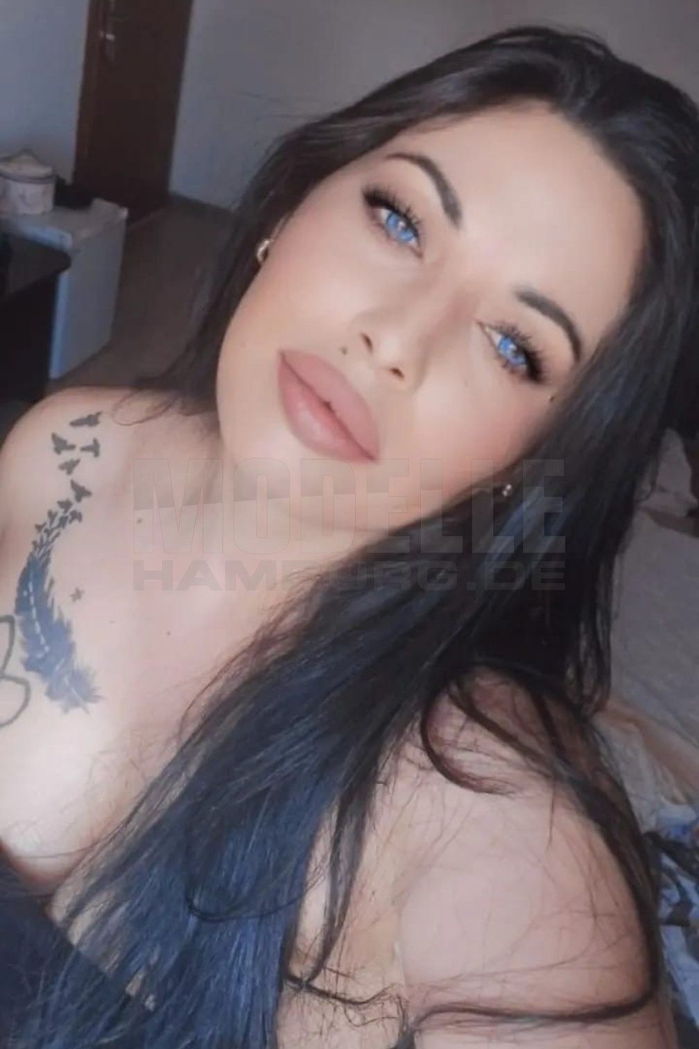 Tea, 29, 165cm, 63kg, 75 C