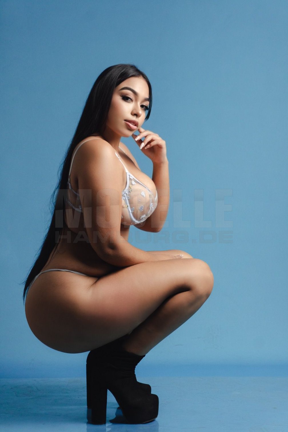 Sofia, 20, 157cm, 53kg, 75 C