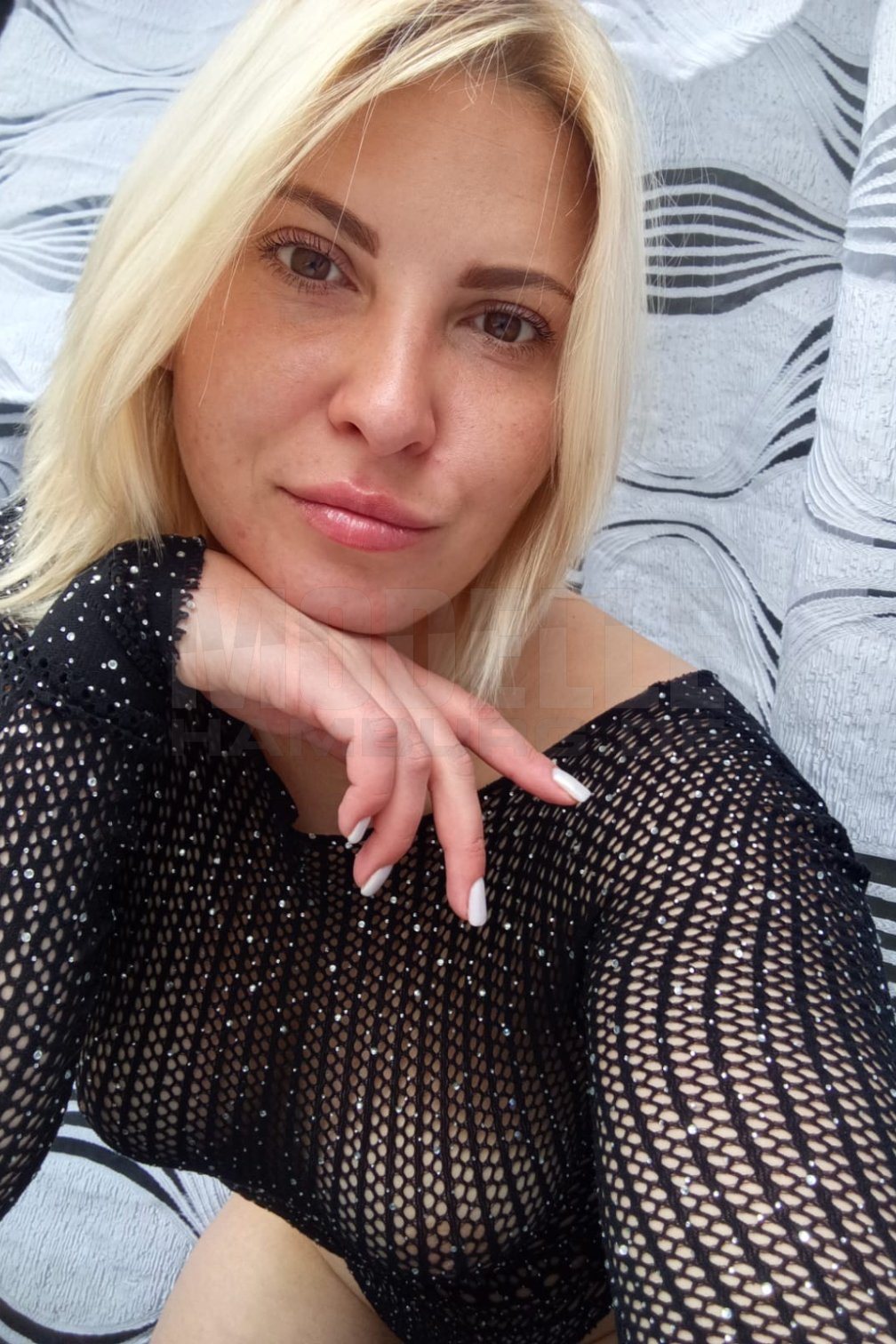 Anni, 26, 164cm, 58kg, 70 C