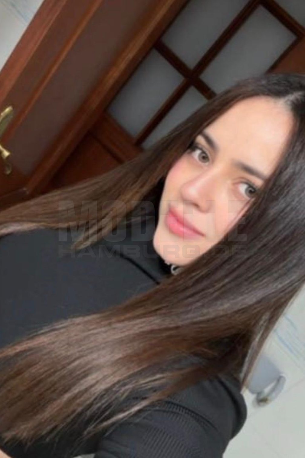 Sara, 22, 160cm, 55kg, 75 C