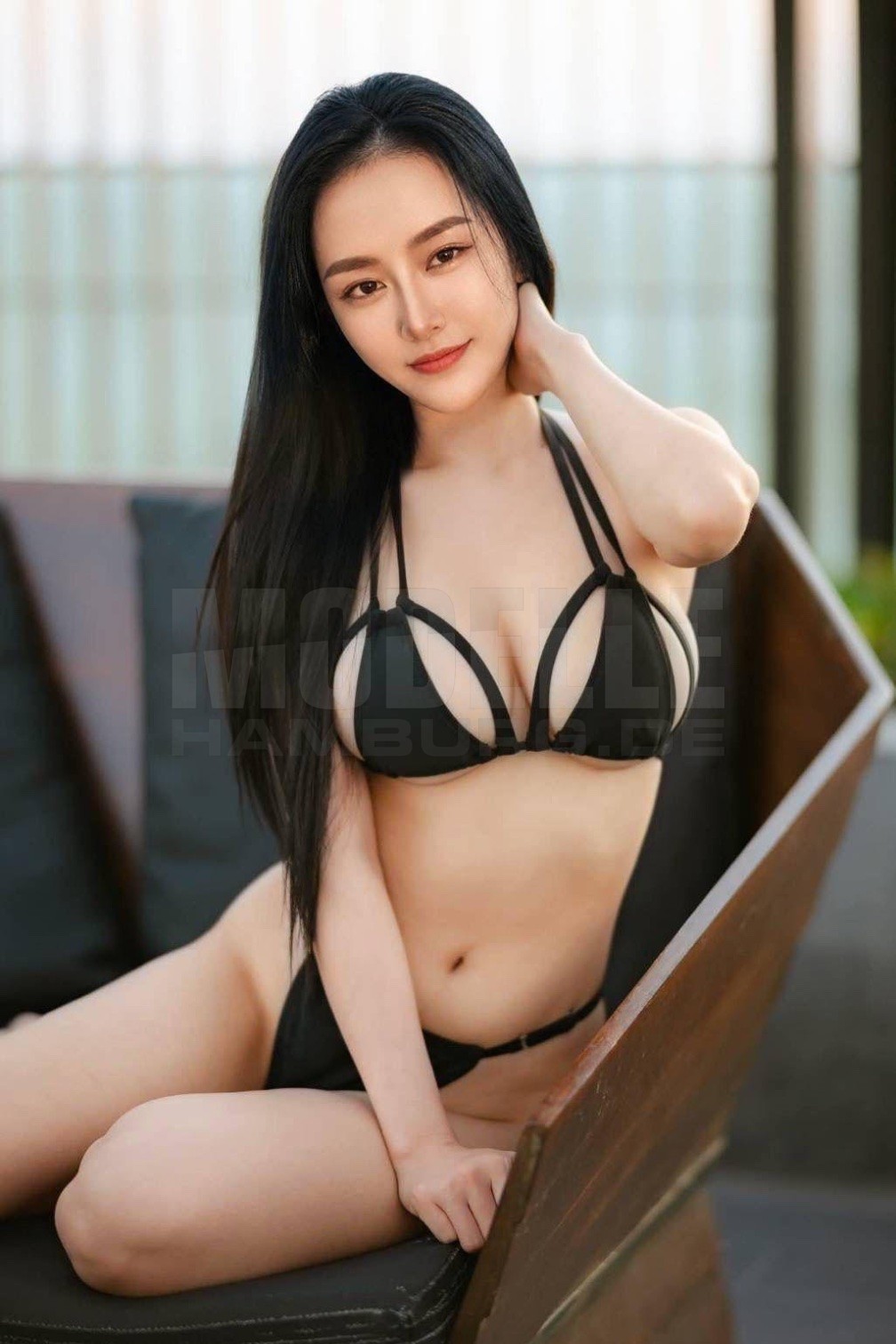 Apple, 29, 168cm, 55kg, 75 C