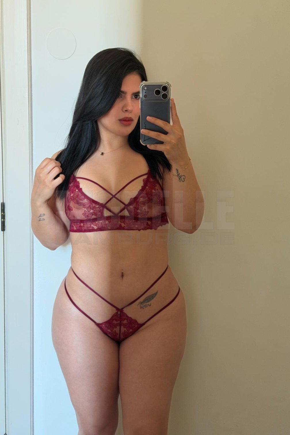 Abbi, 25, 165cm, 62kg, 80 C