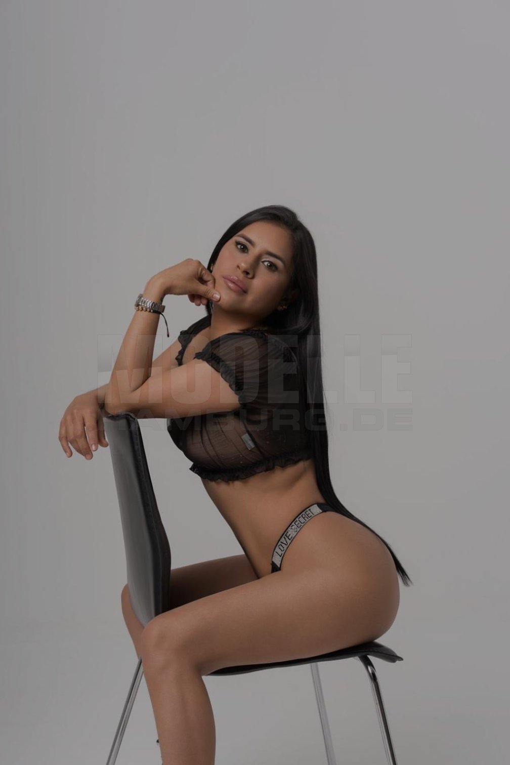Ana, 27, 165cm, 57kg, 75 C