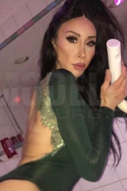 TS-Miss Lena, 35, 183cm, 72kg, 80 E